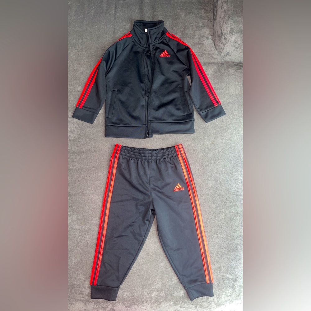 Addias kids track suit matching set